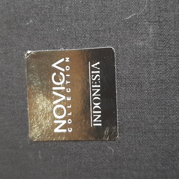 Wall hanging rack with small shelf. - Picture 3 of 5